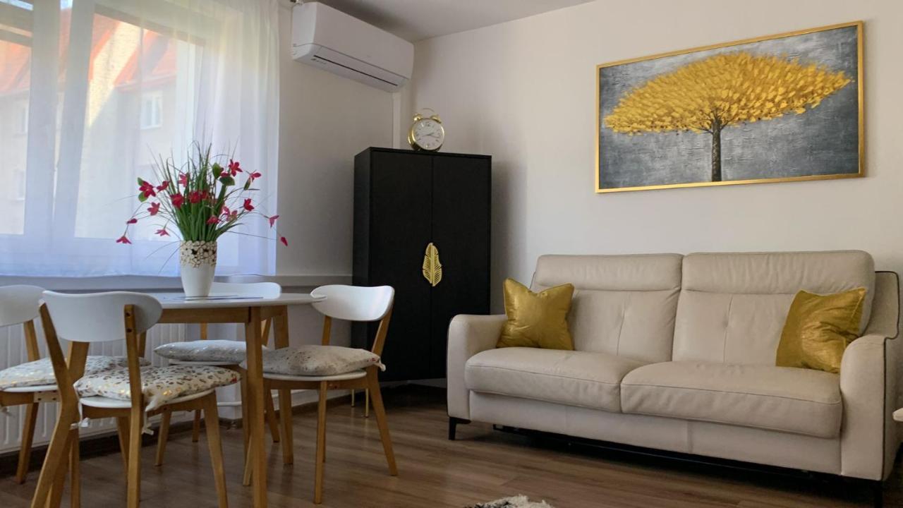 Golden Apartament Legionow Торунь Экстерьер фото